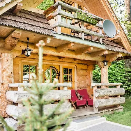 木屋 克里姆科沃卡度假屋 *